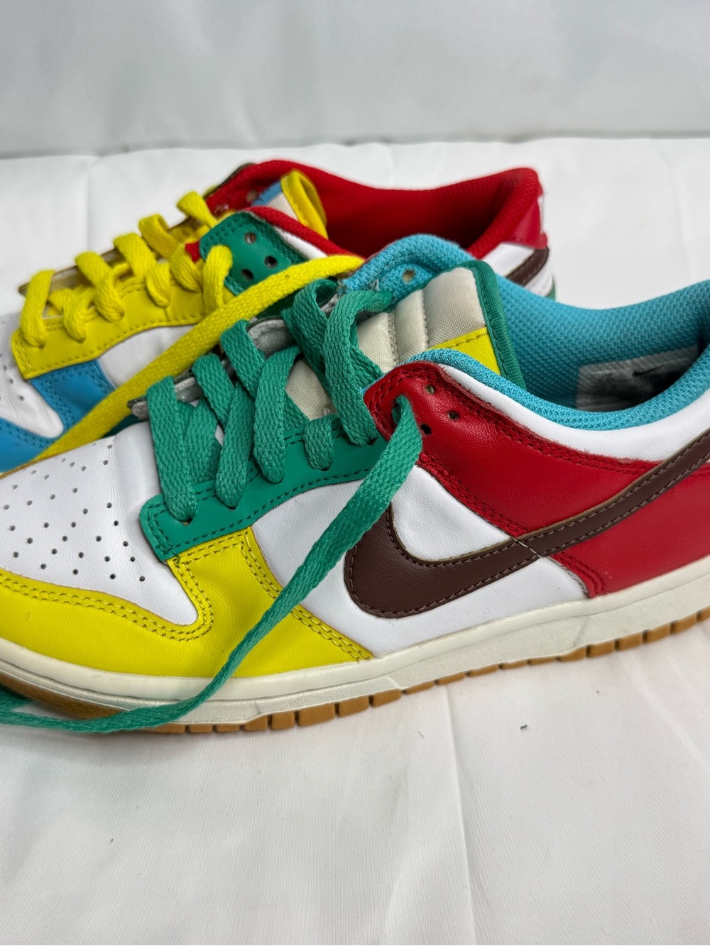 bright sneakers Nike Dunk Low SE "Free.99 size 5.5Y